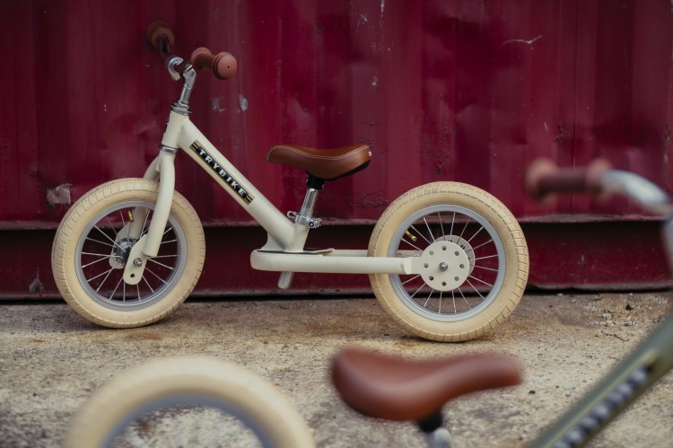 Pierwszy rower biegowy balansujący dziecięcy kremowy dla dzieci Trybike